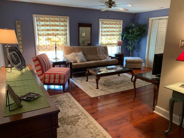 The Lily Inn - Burlington Main image