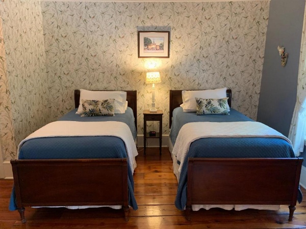 The Lily Inn - Burlington image 25