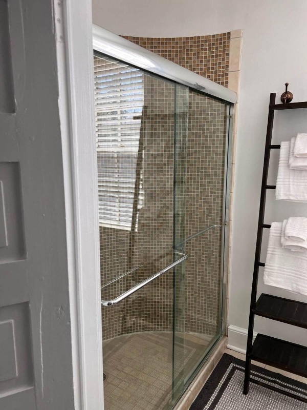 The Lily Inn - Burlington image 7